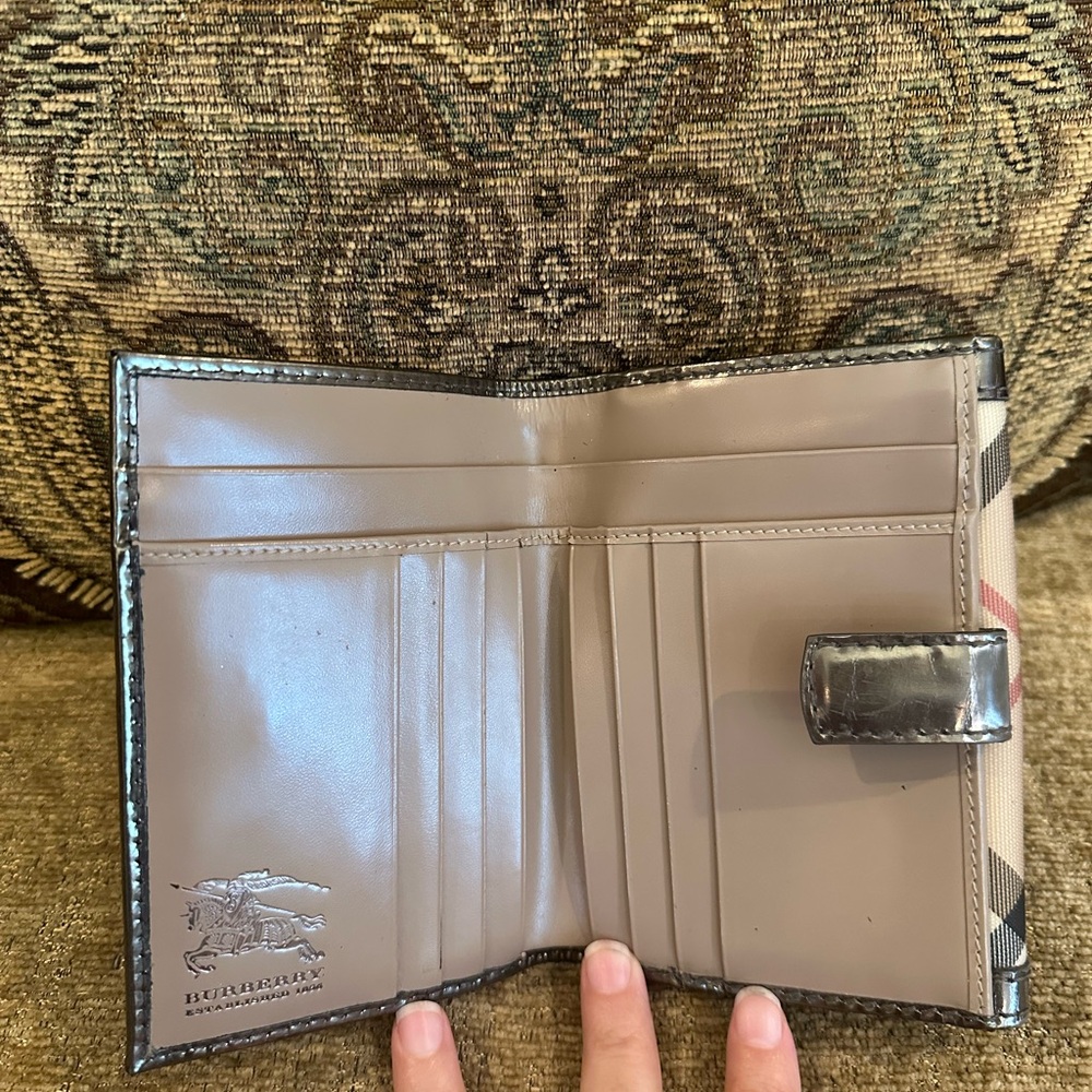 Burberry Checkered Wallet with Black Trim - Picture 3 of 5